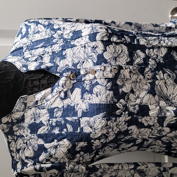 Floral "Denim" Dress Shirt - Picture 2 of 10